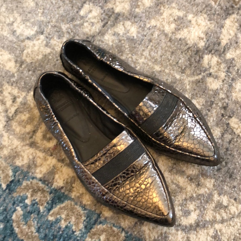 Metallic Pointed Toe Loafer
BRUNELLO CUCINELLI - Picture 4 of 10